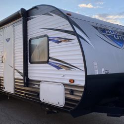 2024 Salem Cruise Lite 273QBXLX | 33 ft