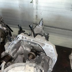 2014-2018 Nissan Versa Transmission Stick Shift Standard