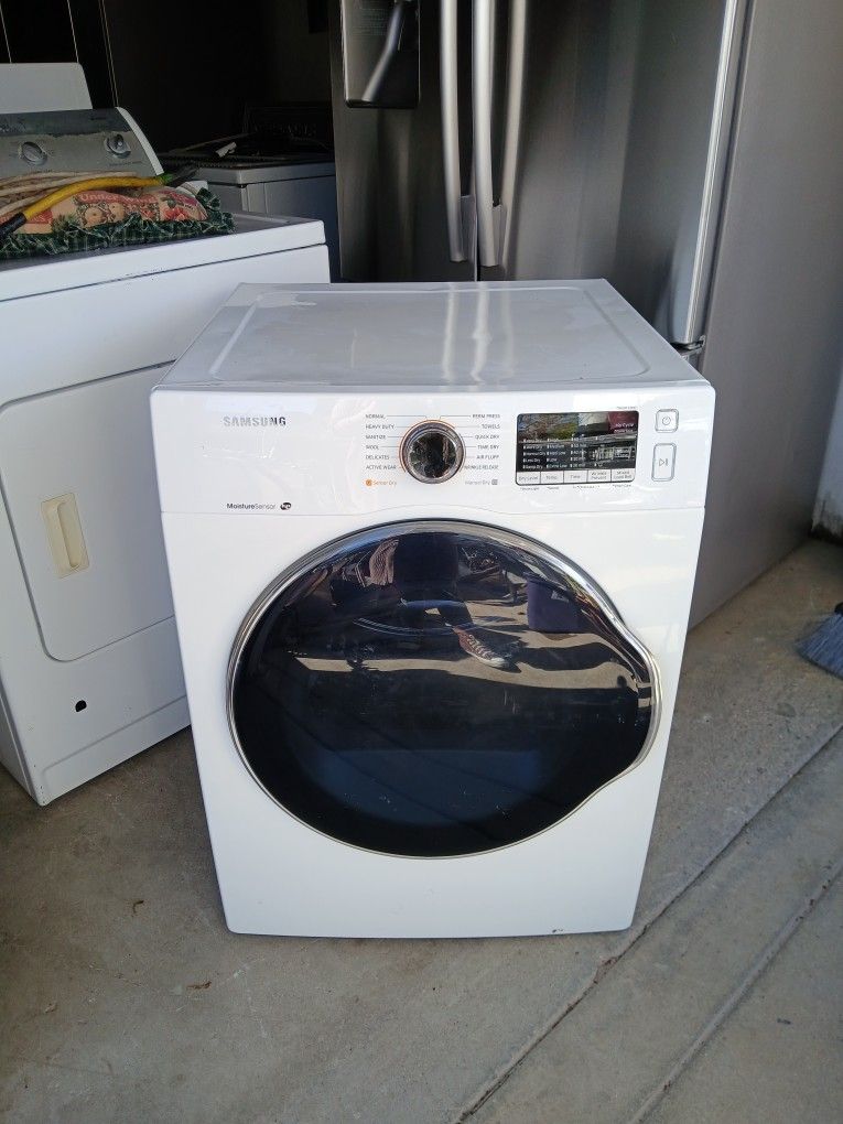 Samsung Electric Dryer Compact
