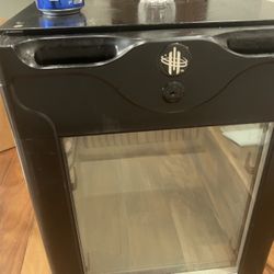 Mini Fridge 