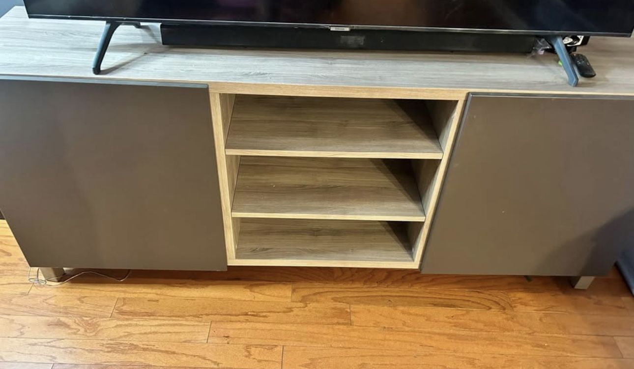 MODERN IKEA TV STAND