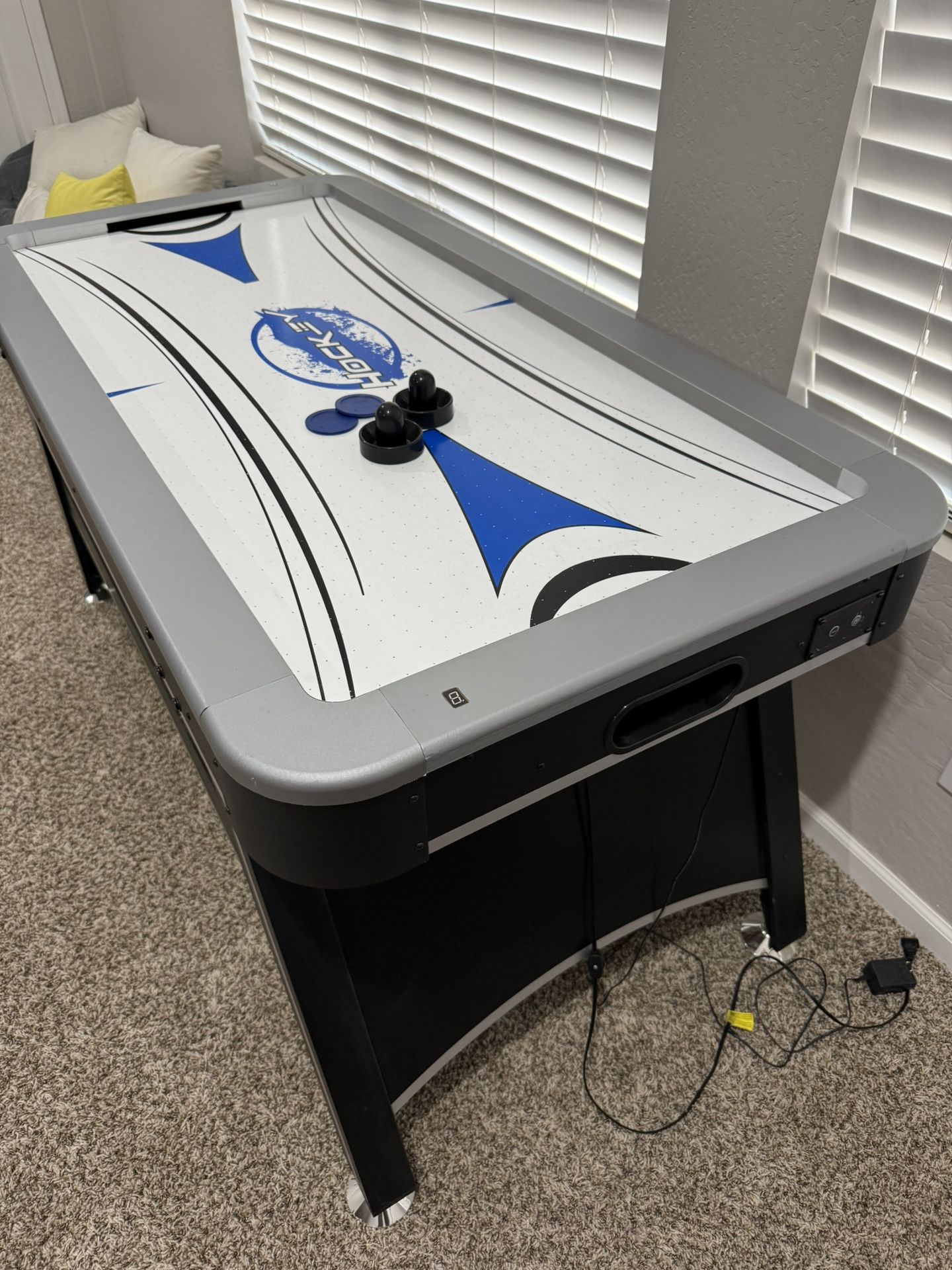 Air Hockey Table