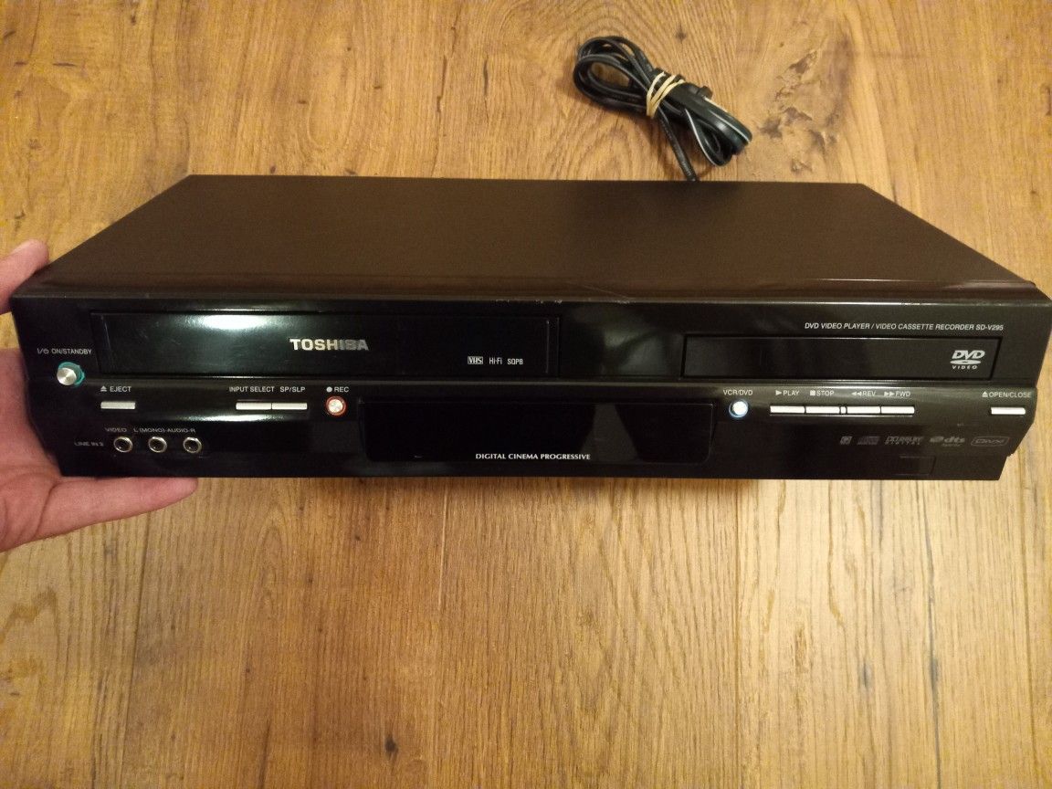 Toshiba DVD VCR Player