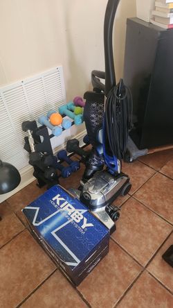 kirbyy vacum withattachmebts shampooed