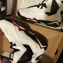 Grade School Or Men Size 5.5 Brand New 