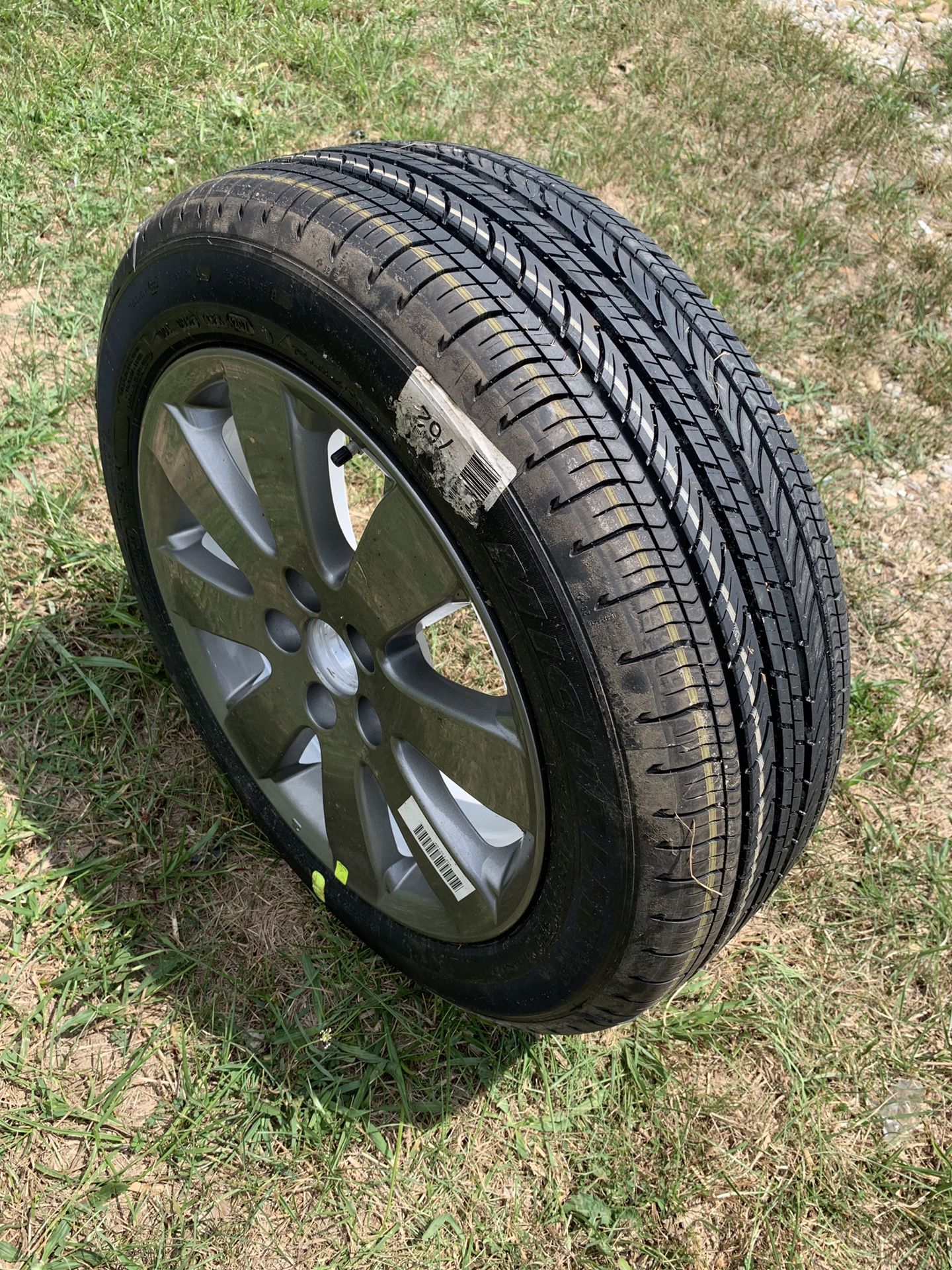 Brand new rim and tire Michelin 215/55/R17