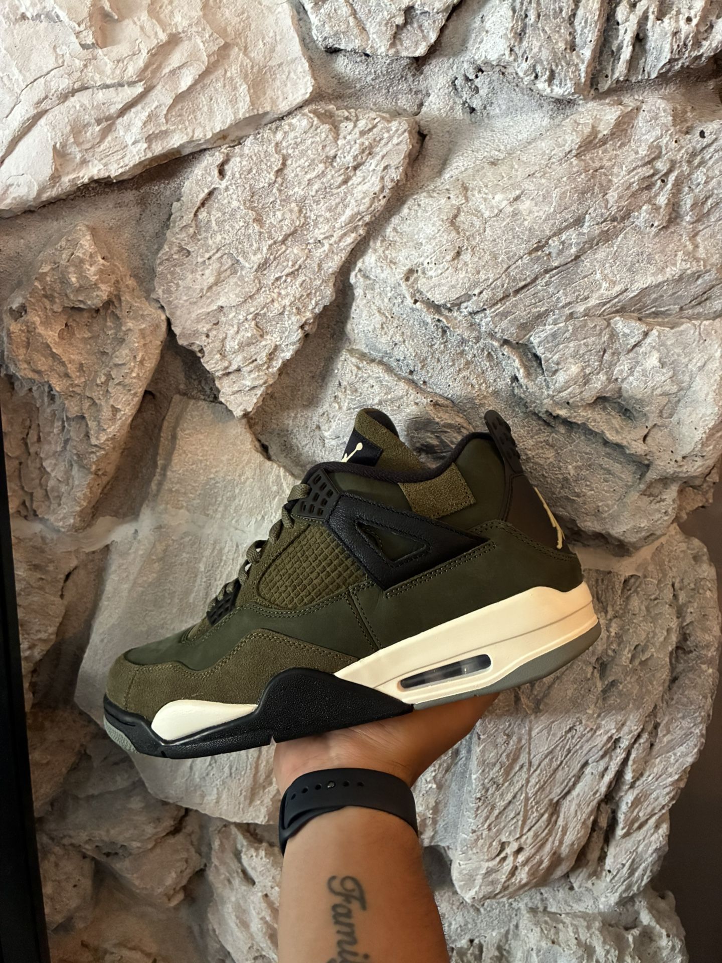 Jordan 4 Craft Olive Sz 11.5