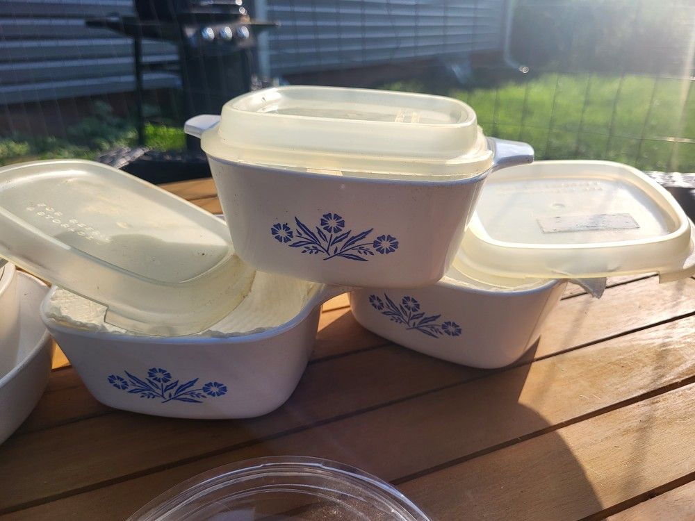 Vintage Corningware blue cornflower