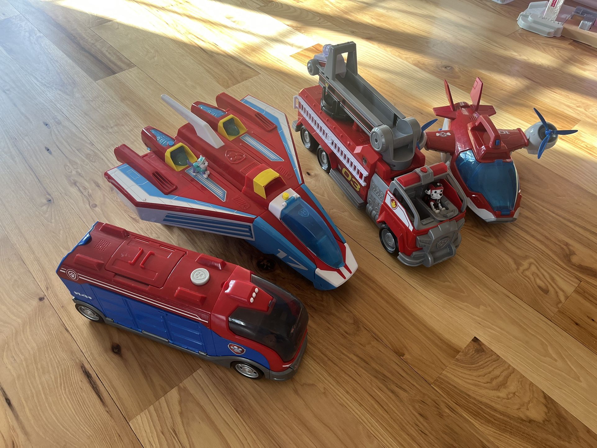 Paw patrol vehicles