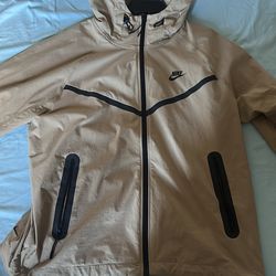 Nike tech windrunner/ windbreaker size M