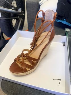 Women’s shoes