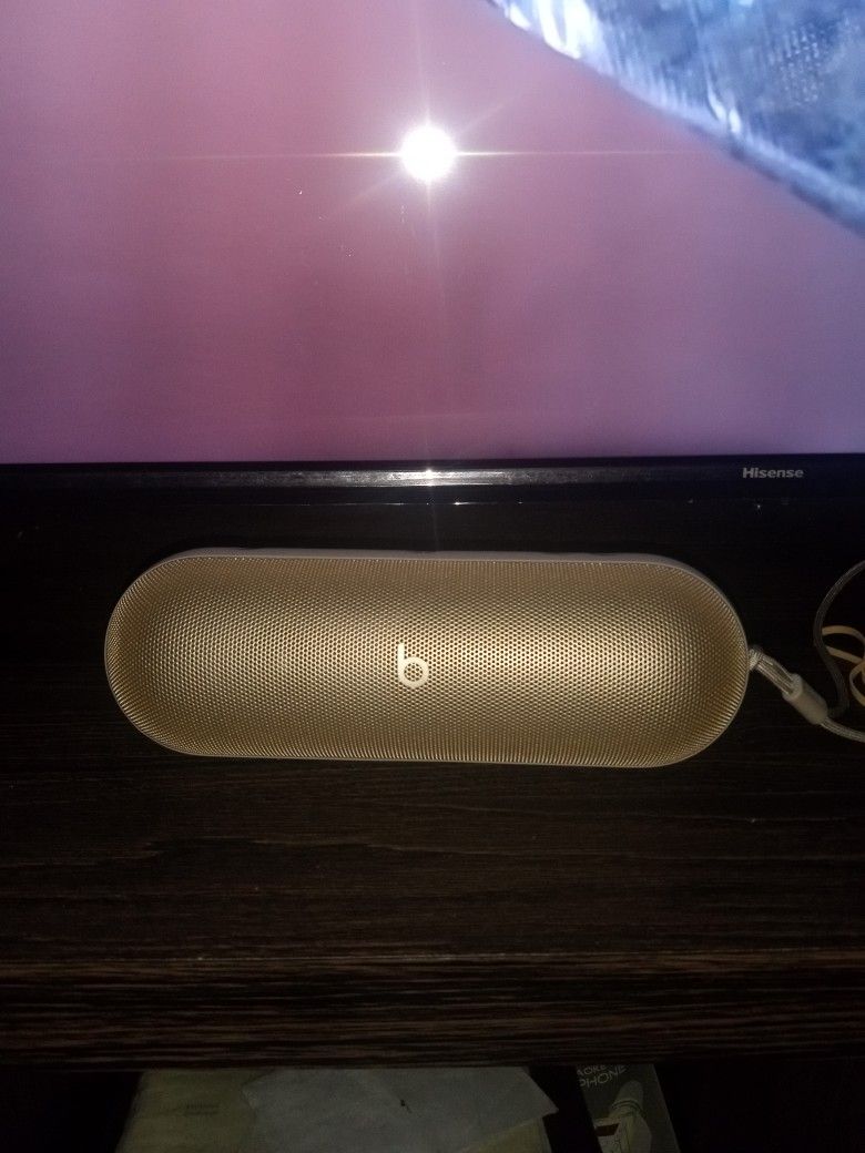 Beats Pill Bluetooth Speaker 4 Sale!!! Champagne Gold