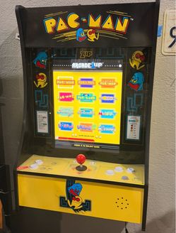 PAC-man arcade