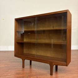 Vintage Mid-Century Small Curio Cabinet - Many More Items In Stock!