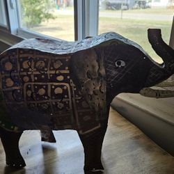 Elephant 