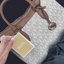 Michael kors purse