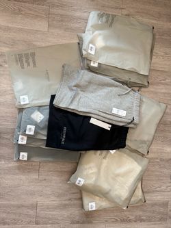 Fear of God Essentials Shorts