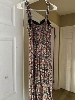 Women’s Medium Size Summer Dress 