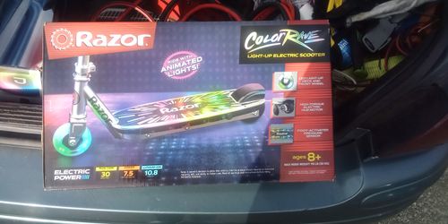 Color Rave Electric Scooter 🛴 New In Box