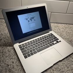 MacBook Air 13” (2016) - Fresh Install - Ready to Use