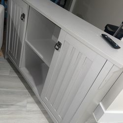 Cabinet Great Condition 