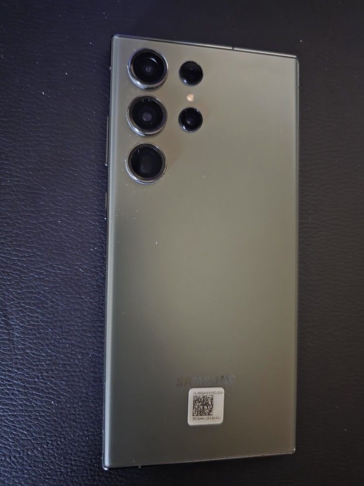 LIKE NEW SAMSUNG GALAXY S23 ULTRA