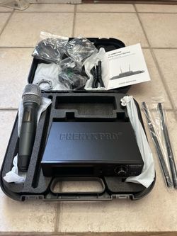 Phenyx wireless microphone