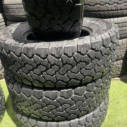 4 llantas 275/70R18 GENERAL GRABBER A/T