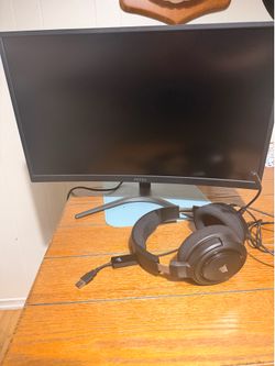 MSI LCD GAMING MONITOR AND Corsair gaming headsets