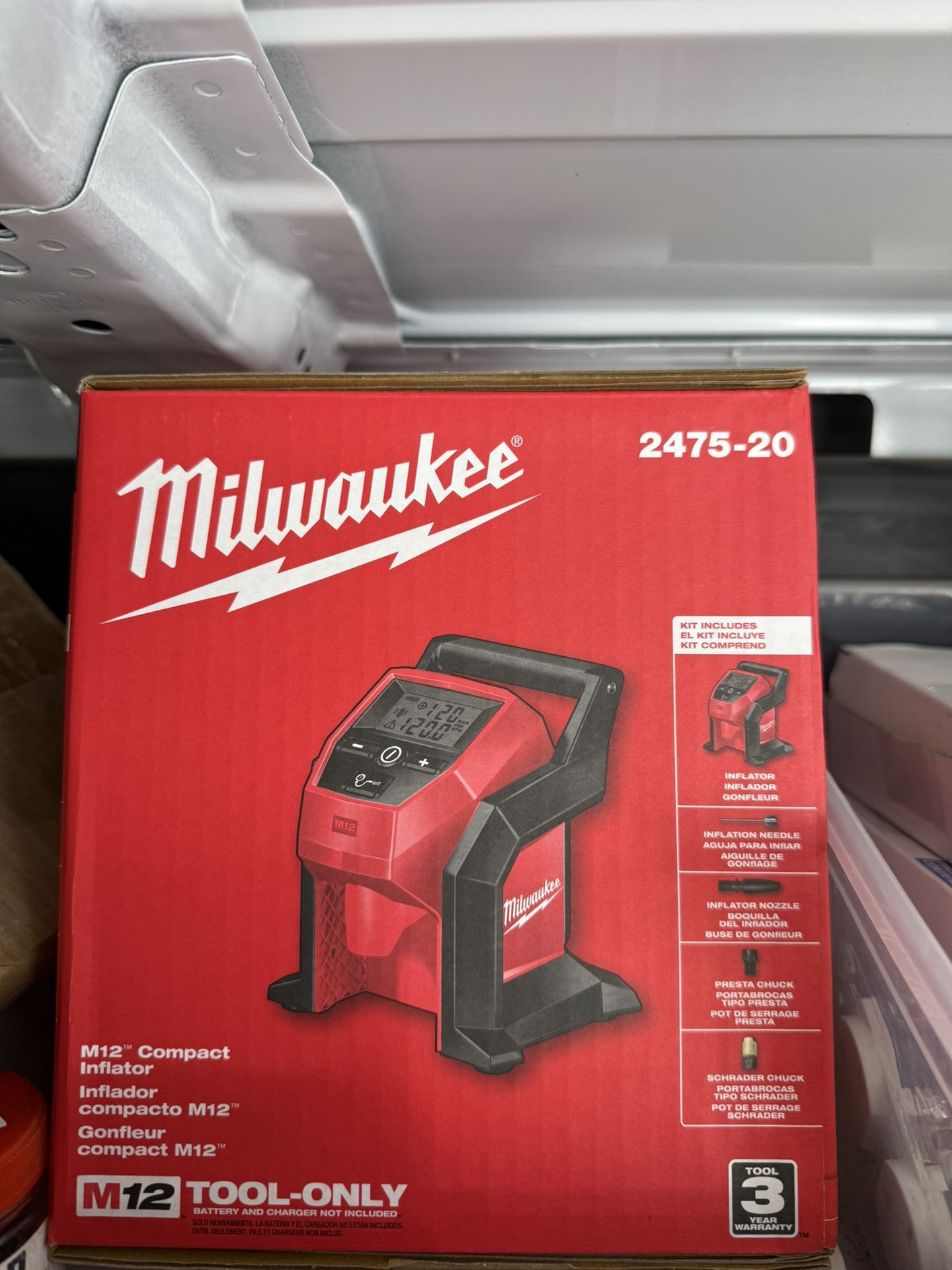 Milwaukee Inflator