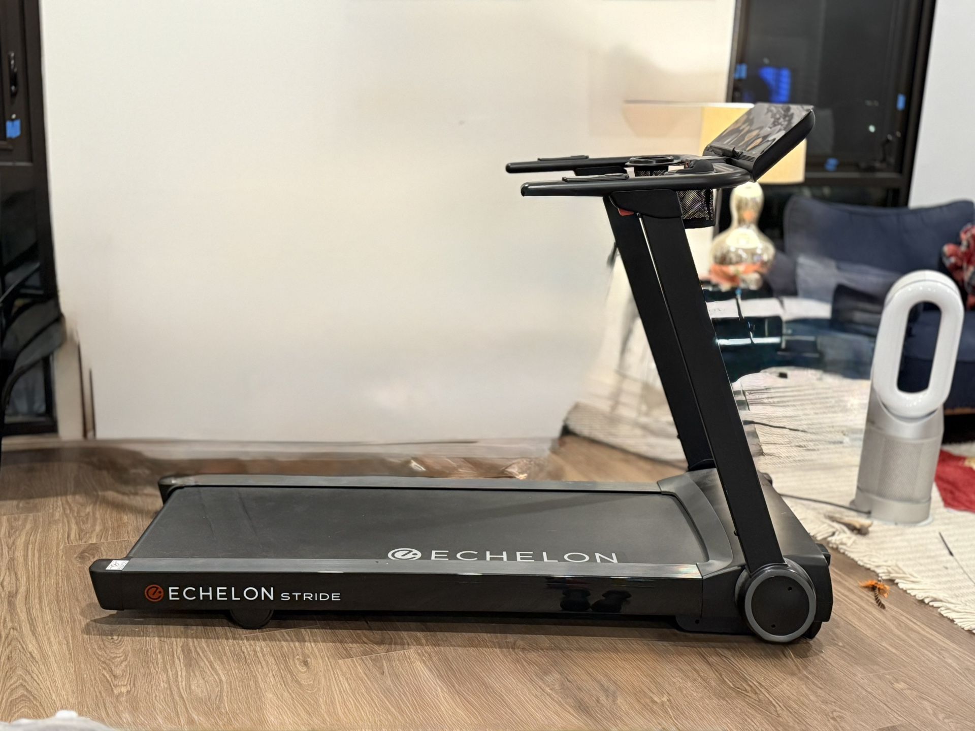 Lightly Used Echelon Stride Treadmill - Excellent Condition