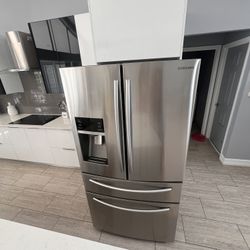 Samsung Refrigerator 