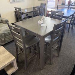 Pub Table With 4 Chairs 