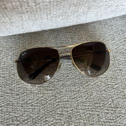 Ray Ban Sun Glasses 