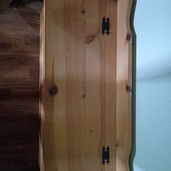 Smooth Pine Lidded Storage Chest
