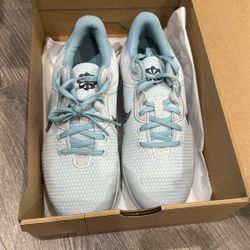 Nike Flex Experience RN11 NN Size 9