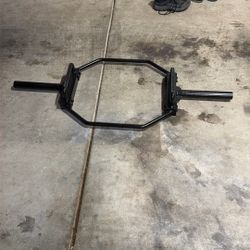 Deadlift Equipment 