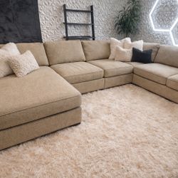 FREE DELIVERY NO DEPOSIT Beautiful Tan U-Shaped Sofa, Sectional Couch With Chase Lounge
