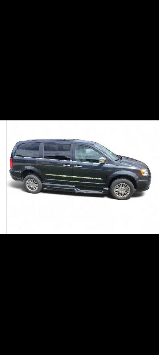 2014 Chrysler Town & Country