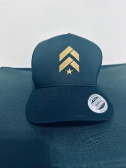 BARRYS CAP BLACK TRUCKER WITH GOLD CHEVRON STAR UNBRANDED