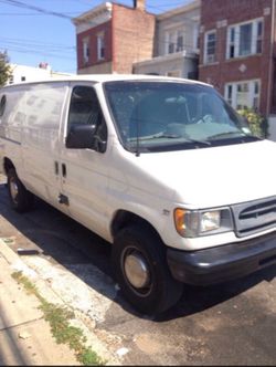 2000 Ford E-250