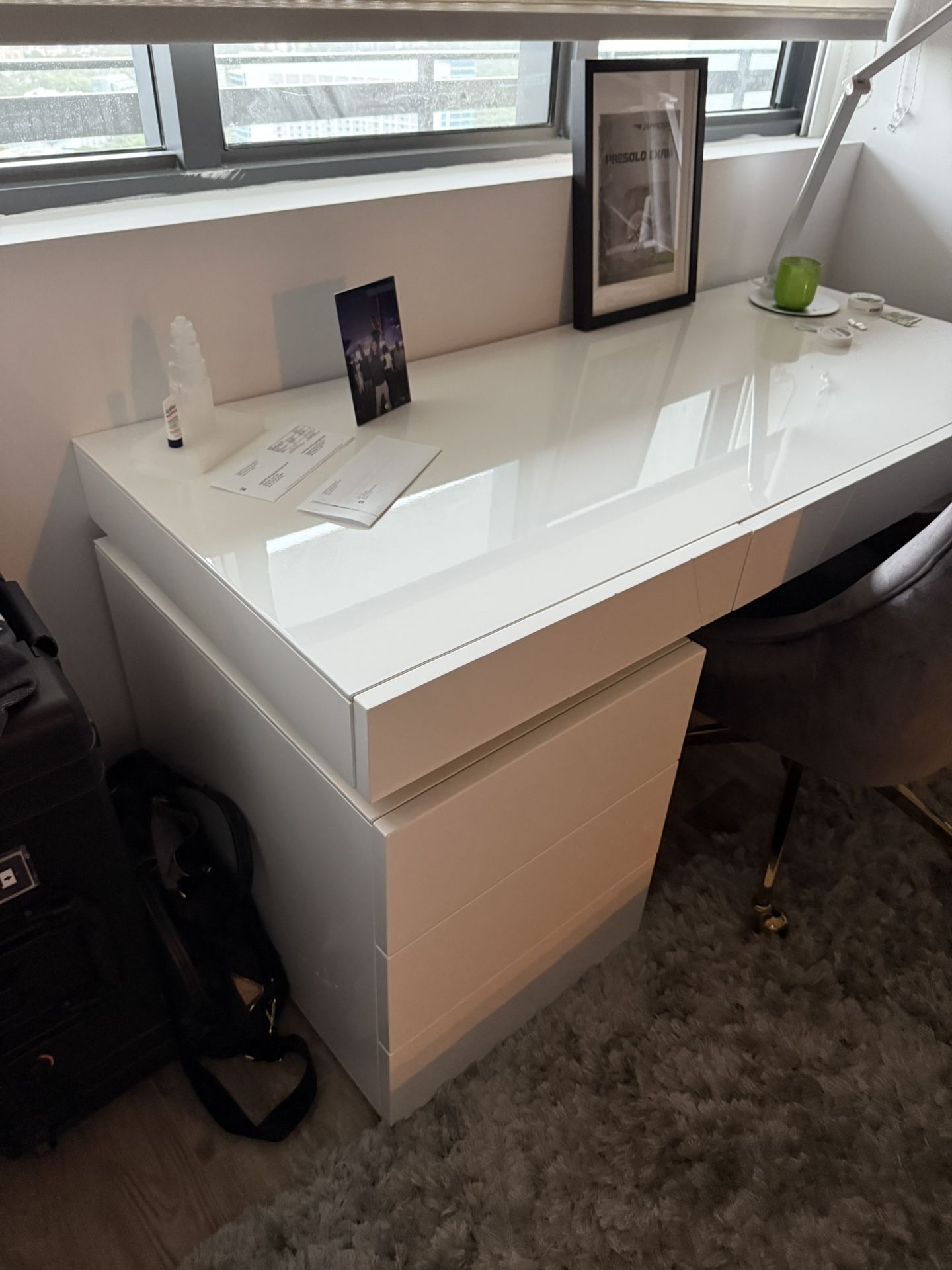 Luxury Home Office Desk. Perfect Condition. Beautiful White Finish.