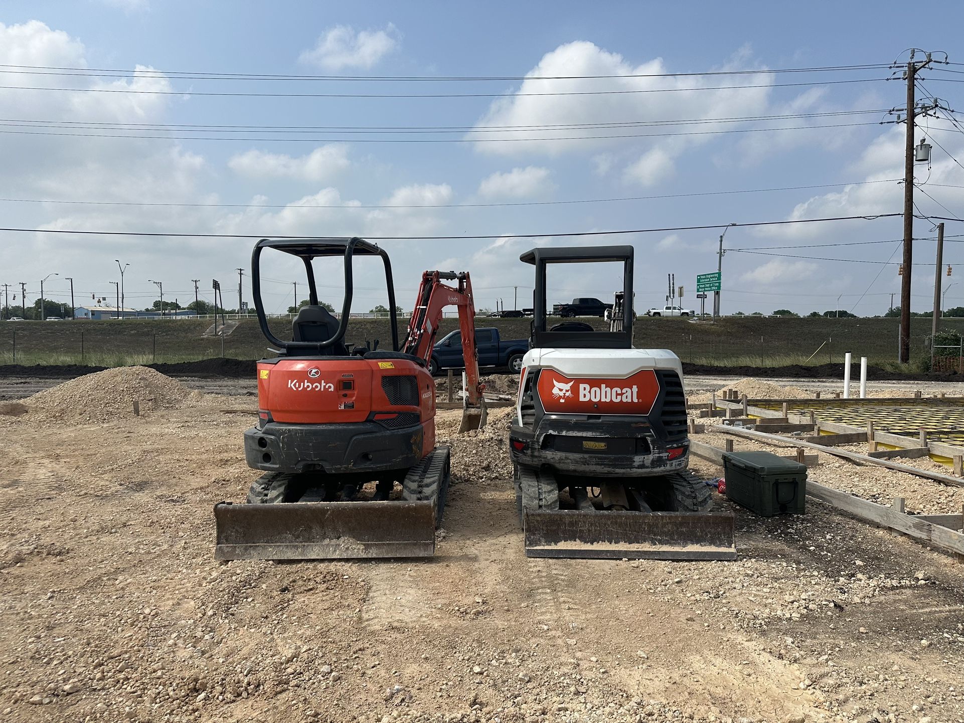 Mini Excavator For Rent