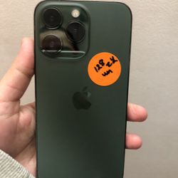 iPhone 13 Pro 128gb unlocked sold with store warranty 