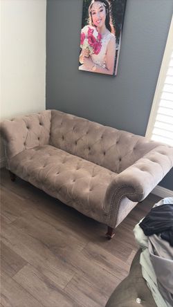 Couch/love seat
