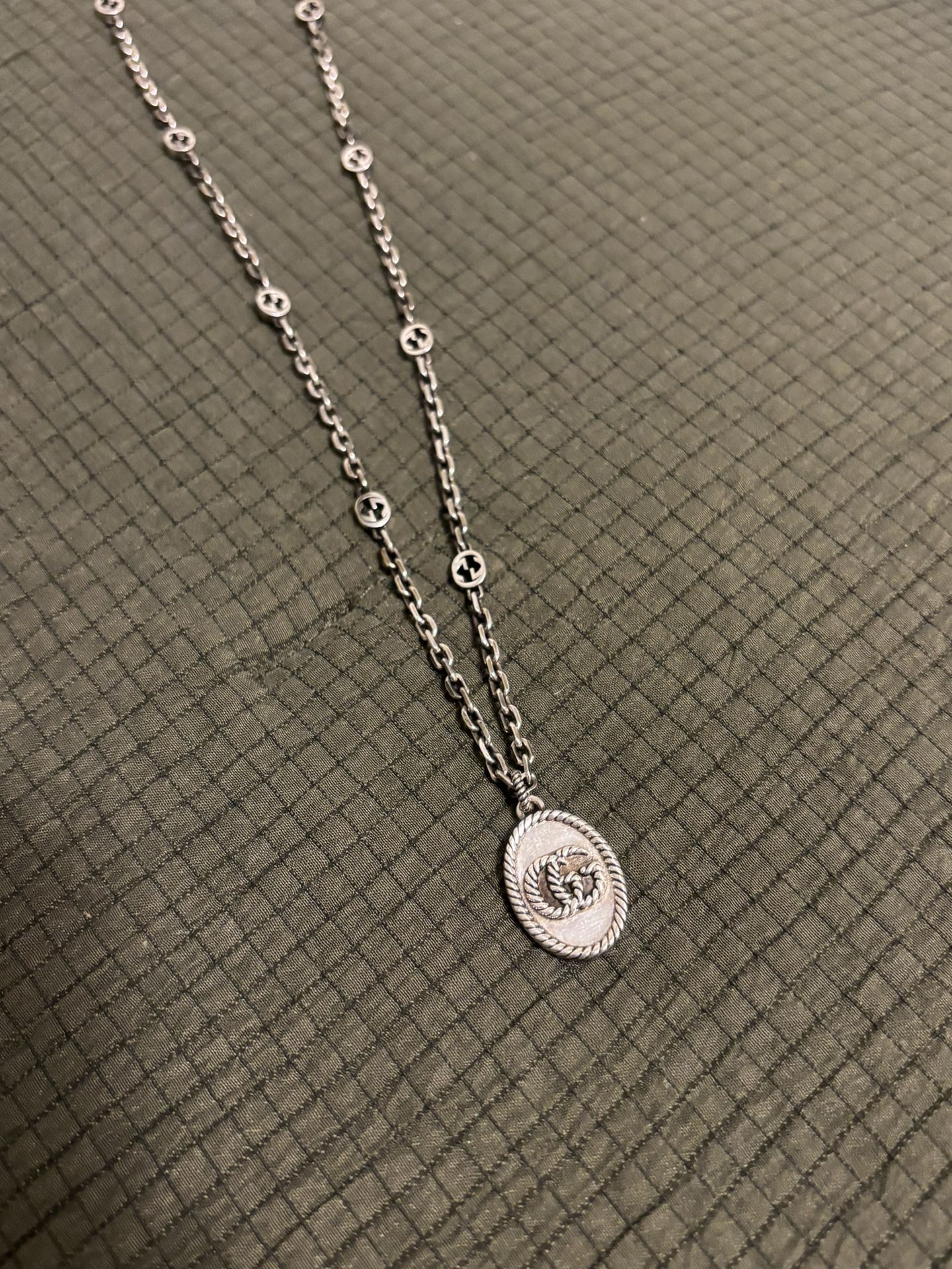 Silver Designer Necklace – Great Condition