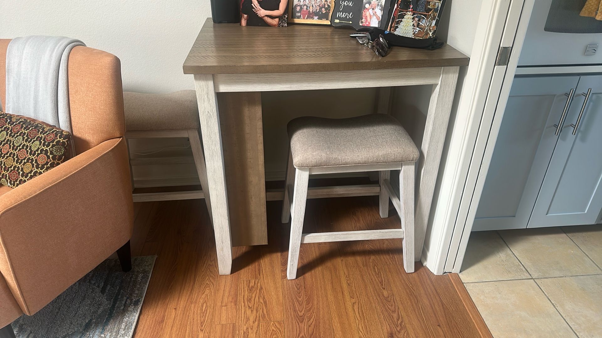 Bar Table Set With 2 Bar Stools