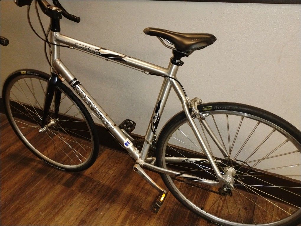 Trek 1000c