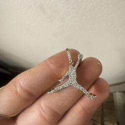 10K .65K Jordan Diamond Pendant 