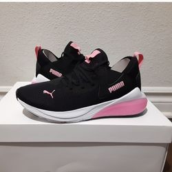 Puma Kids Size 4y / Women's Size 5.5